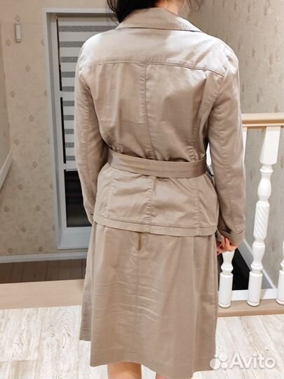 Костюм женский юбка и пиджак 44 46 размер