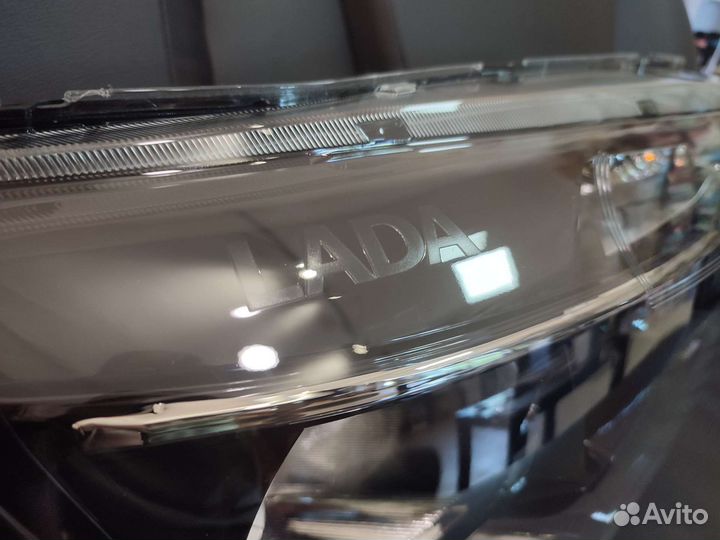 Фары на LADA vesta