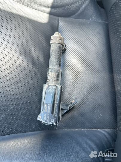 Форсунка омывателя фар на lx570 оригинал