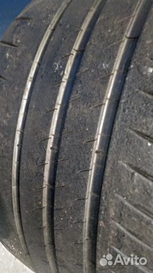 Michelin Pilot Sport Cup 2 325/30 R20