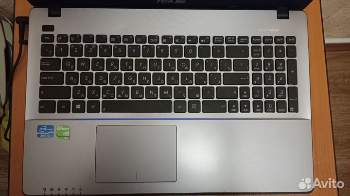 Ноутбук Asus X550CC