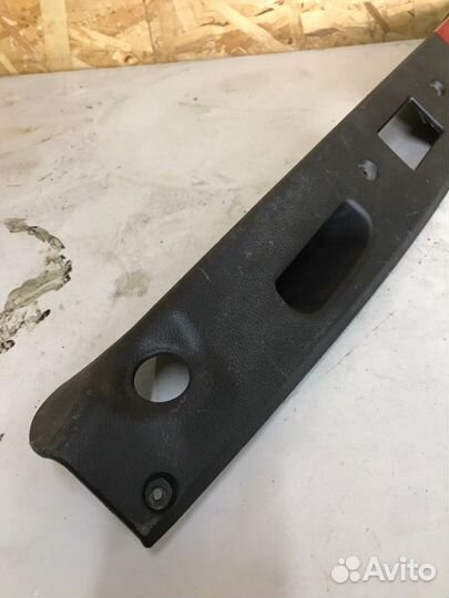 Обшивка багажника задняя Mercedes-Benz C-Class