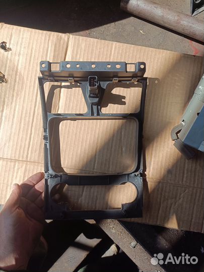 Рамка магнитолы Geely Emgrand EC7