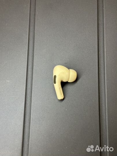 AirPod pro правый