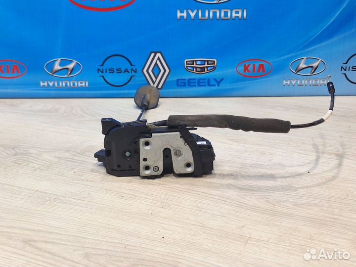 Замок передней двери renault fluence Лев