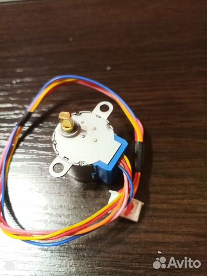 Моторчик шаговый заслонки 12V DC