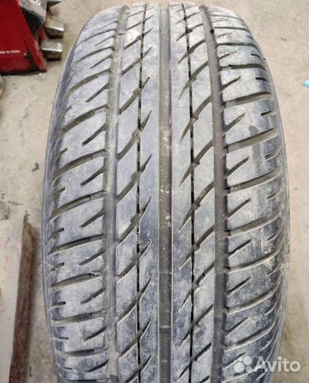 Hankook Dynamic RA03 265/70 R16