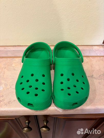 Саба сандалии crocs c12