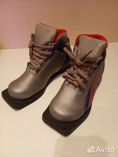 Лыжные ботинки детские marax comfort 34 размера