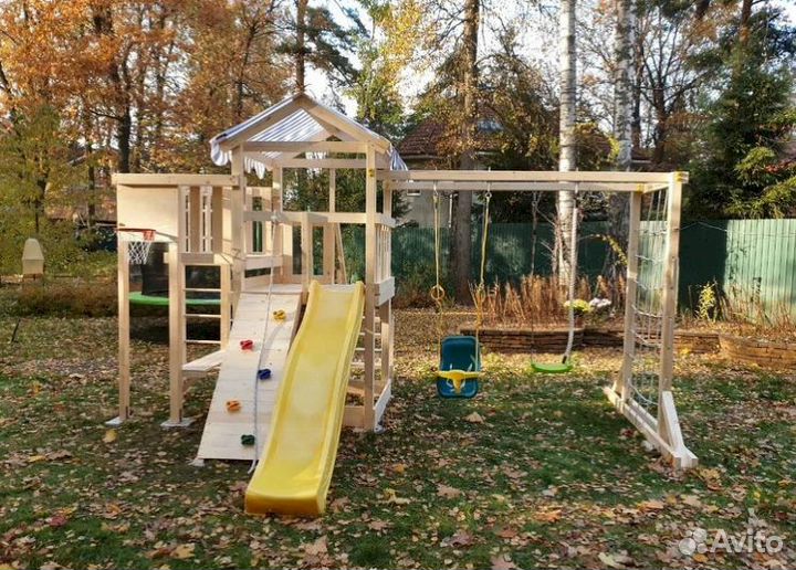 Детская площадка в наличии