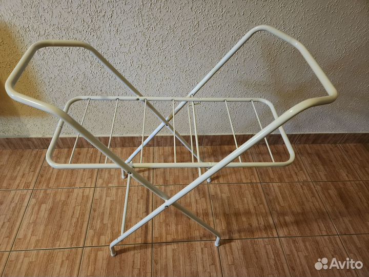 Подставка для детской ванночки с сушилкой