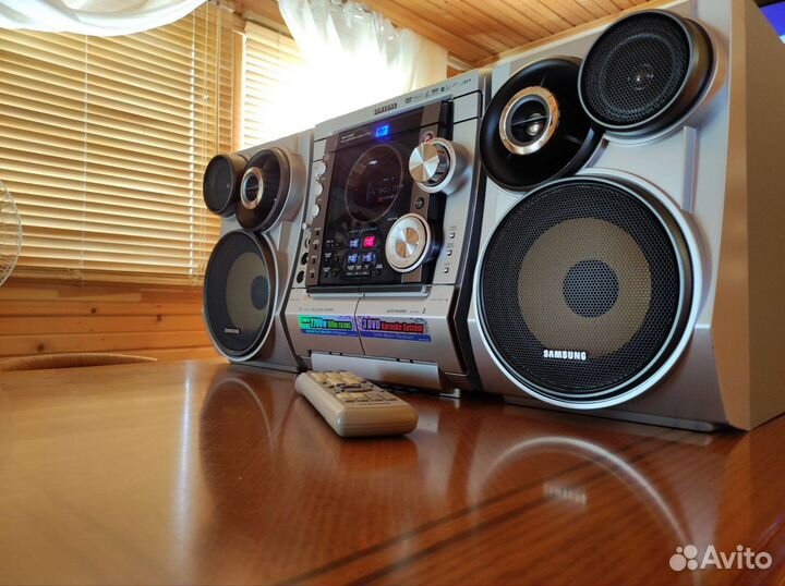 Музыкальный центр samsung MAX-KJ 650