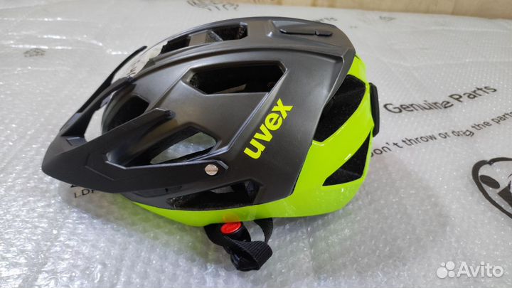 Шлем велосипедный Uvex Quatro