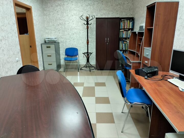 Офис рядом с метро 70 м²