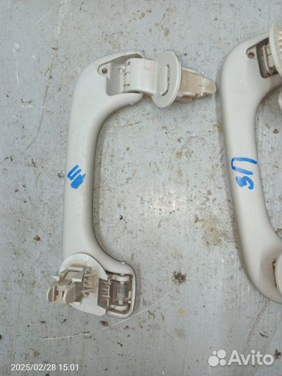 Ручка потолка Renault Megane K4M 2008