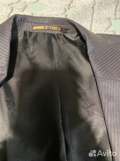 Мужской костюмный пиджак lexmer
