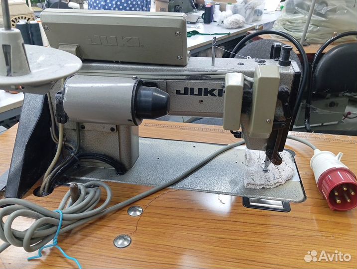 Прямострочная промышленная машина juki