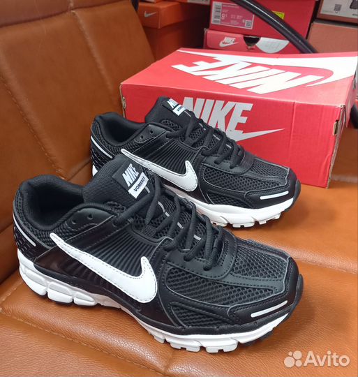 Кроссовки мужские Nike Vomero