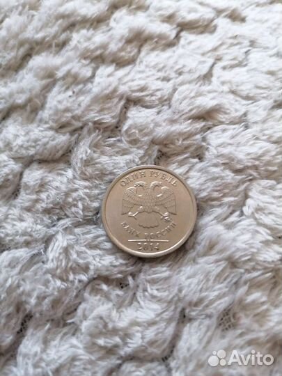 Монета 1 рубль