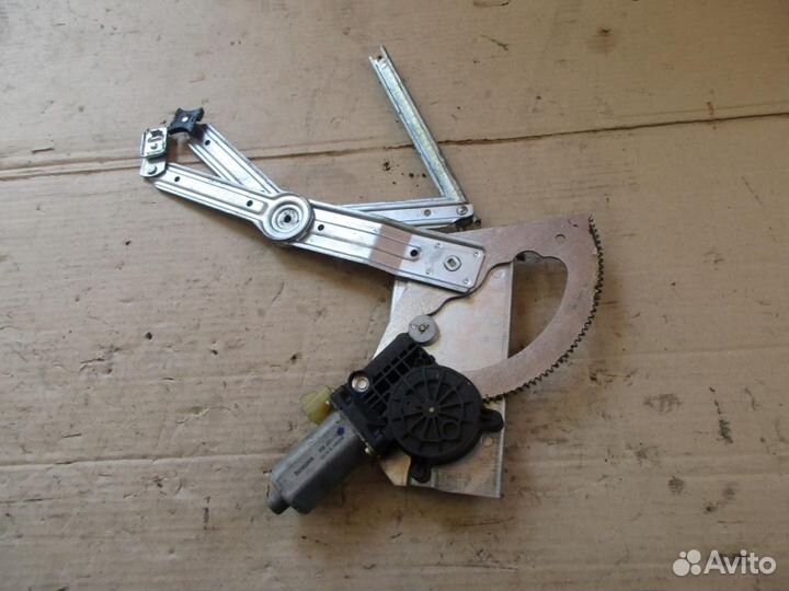 Стеклоподъемник передний правый w163 ML-class 6