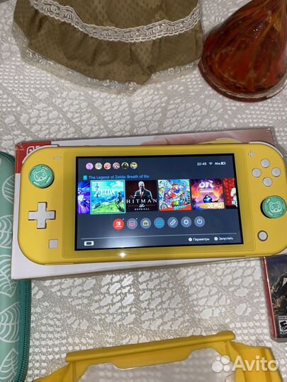 Nintendo switch lite Желтая