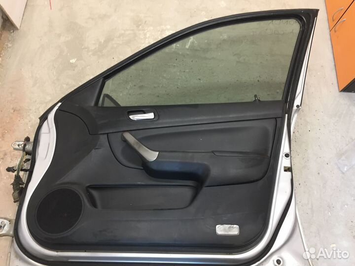 Дверь Передняя Правая honda accord 7