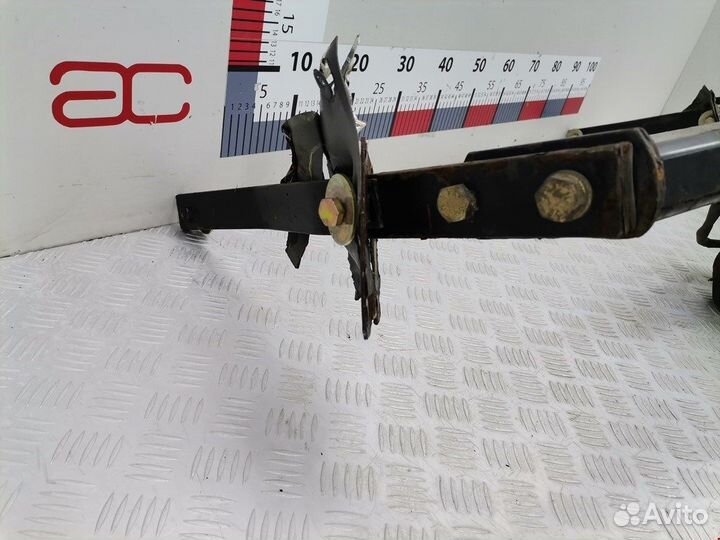 Фаркоп (прицепное устройство) для Renault Scenic 2