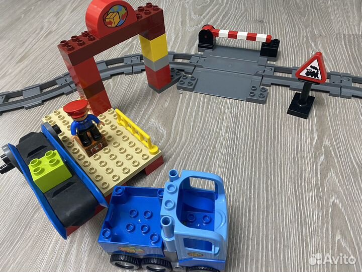 Поезд Lego duplo большой набор с железной дорогой