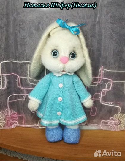 Игрушки ручной работы. Заяц, кролик