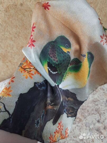 Шелковый платок S