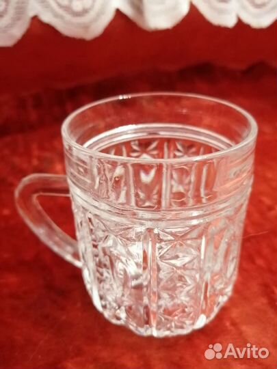 Рюмки, стаканы, графин