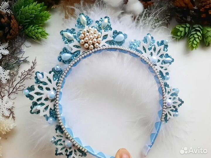 Новогодняя корона ручной работы