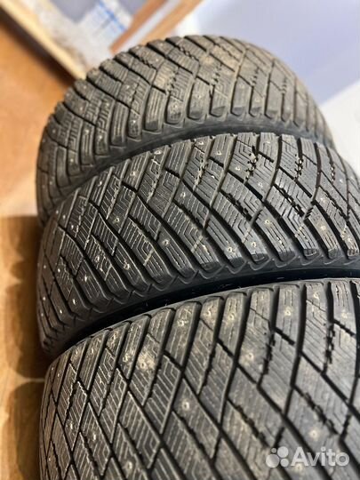 Goodyear UltraGrip 235/55 R18