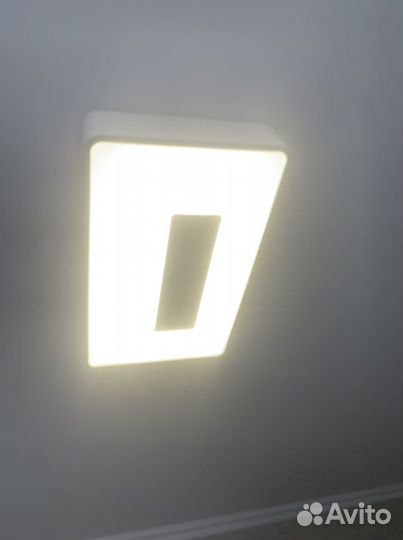 Светильник потолочный