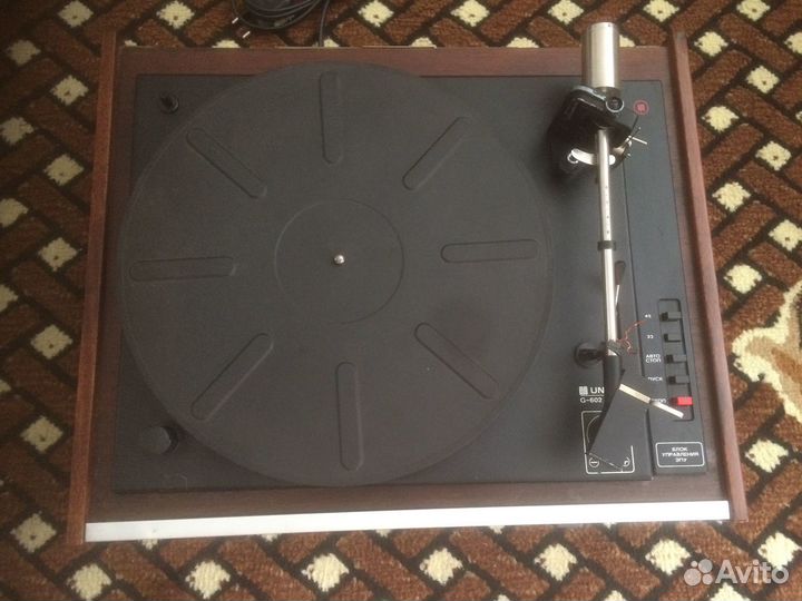 Проигрыватель пластинок вега 106