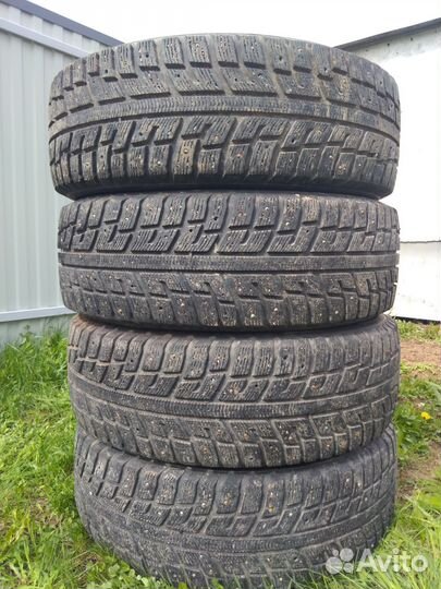 Kumho I'Zen KW22 235/65 R17 108