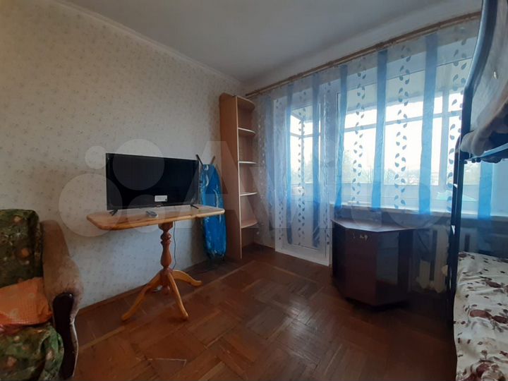 Комната 18 м² в 3-к., 4/5 эт.