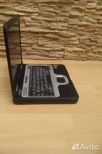 Ноутбук hp compaq nc8000