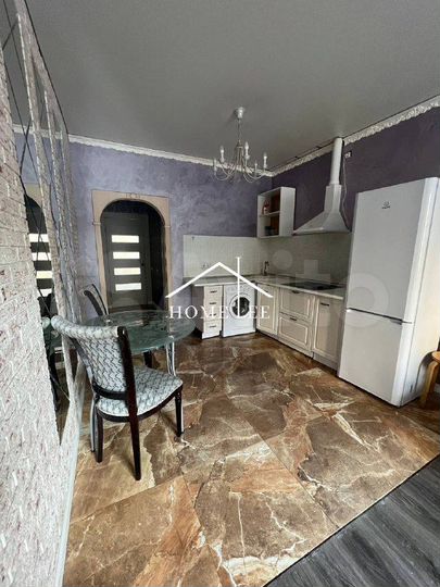 2-к. квартира, 56 м², 4/15 эт.