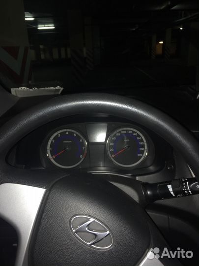 Hyundai Solaris 1.4 AT, 2014, 162 000 км