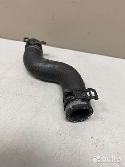 Патрубок печки audi A6 C6 4F