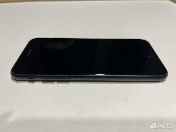 iPhone SE (2020), 256 ГБ