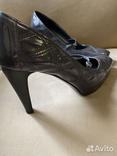 Туфли с пепонкой