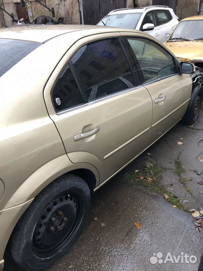 Ford Mondeo 3.0 МТ, 2006, 200 000 км