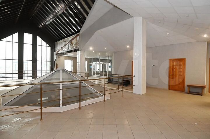 Сдам помещение свободного назначения, 600 м²