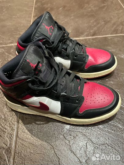 Nike Air Jordan 1 Mid Bred Toe оригинал