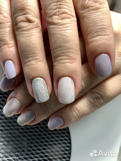 Модель на маникюр