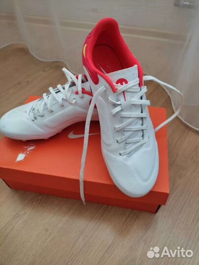 Продам бутсы