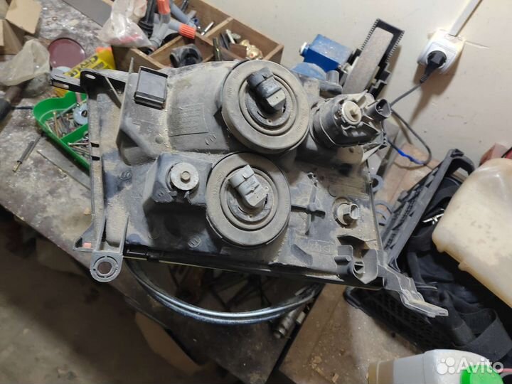 Фары Toyota land cruiser 100 и w140