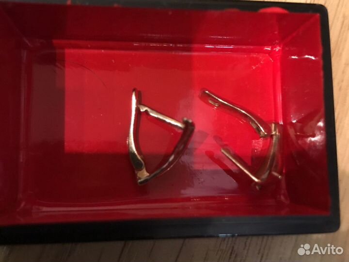 Серьги золотые